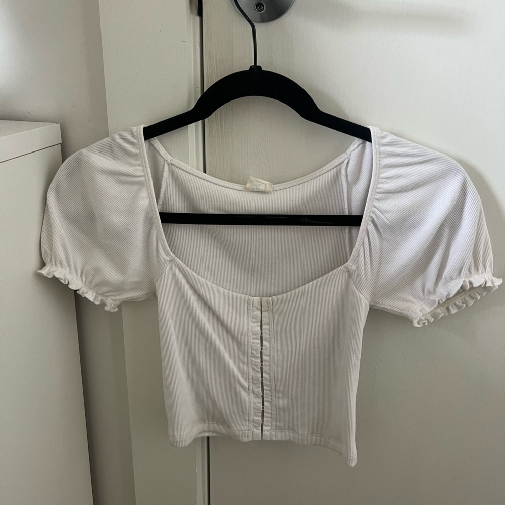 Aritzia (Wilfred free) white crop top
